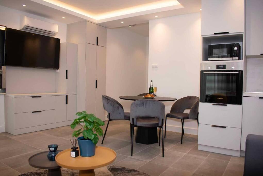 Luxury Cozy 2 Bdr Downtown Apt.3 Budapest Exterior foto